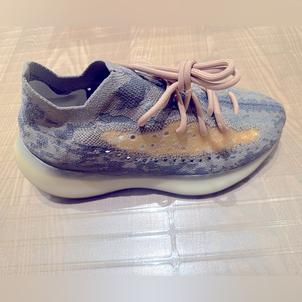 Yeezy Boost 380 Mist - Picture 12 of 16